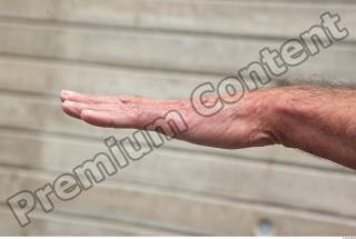 0159 Old man hand0001